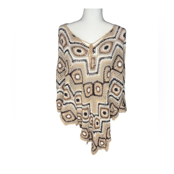 Crochet Brown & Cream Poncho Boho Knit - Picture 1 of 7